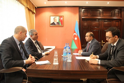 Председатель Совета господдержки НПО встретился с послом Израиля в Азербайджане