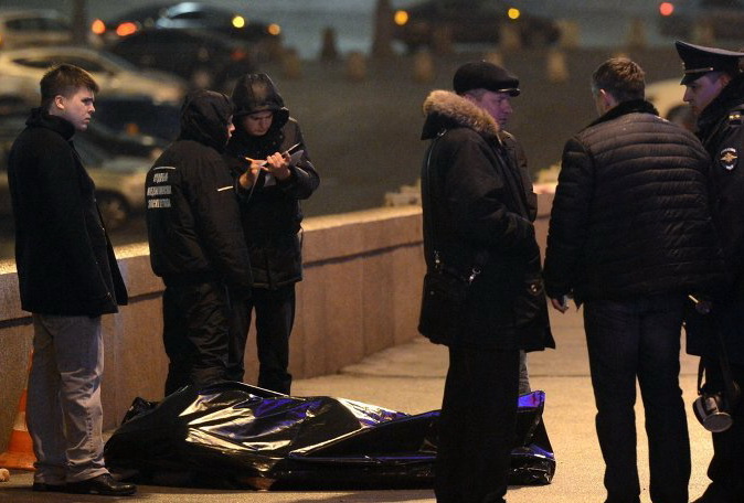 СМИ сообщили об отключенных камерах на месте убийства Немцова