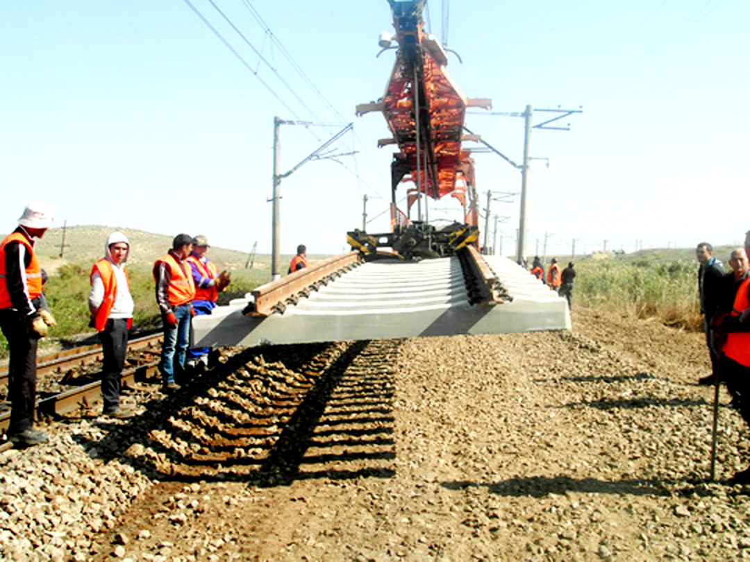 Начался ремонт пассажирской линии железной дороги Баку-Хырдалан-Сумгайыт - ФОТО