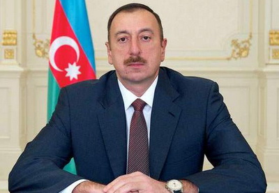 Ильхам Алиев присвоил почетные звания группе женщин Азербайджана