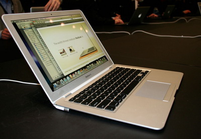Вице-президент Apple представил новый MacBook
