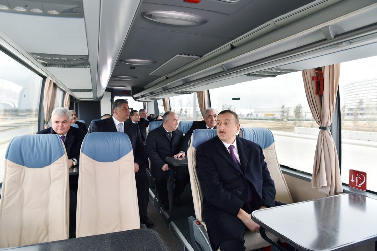 Президент Ильхам Алиев ознакомился с ходом строительства вокруг Бакинского Олимпийского стадиона - ФОТО