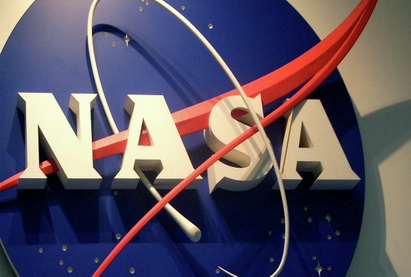 НАСА намерено захватить астероид и добывать там полезные ископаемые