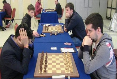 Азербайджанские шахматисты лидируют на турнире в ОАЭ