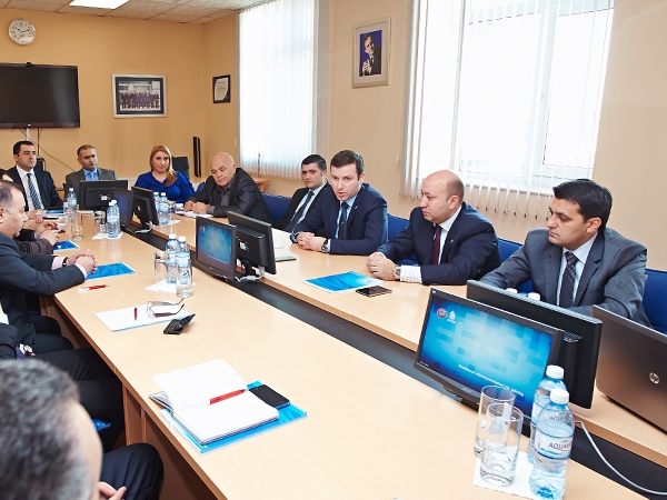 Эльхан Мамедов обсудил с представителями клубов Премьер-лиги процесс лицензирования – ФОТО