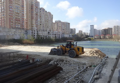 Исполнительная власть г.Баку: осушение водоема под строительство многоэтажки в Ясамальском районе остановлено - ФОТО