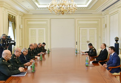 Ильхам Алиев принял делегацию во главе с министром обороны Ирана