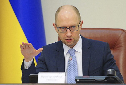 Яценюк заявил о готовности Киева восстановить банковский сектор в Донбассе