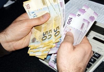 Официальный курс на 22 апреля: манат укрепился к евро и российскому рублю