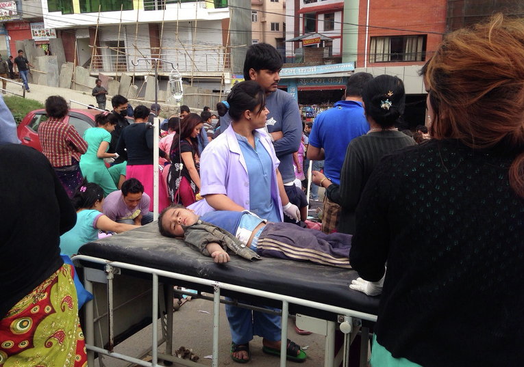 ТВ: число жертв землетрясения в Непале превысило 2,1 тысячи