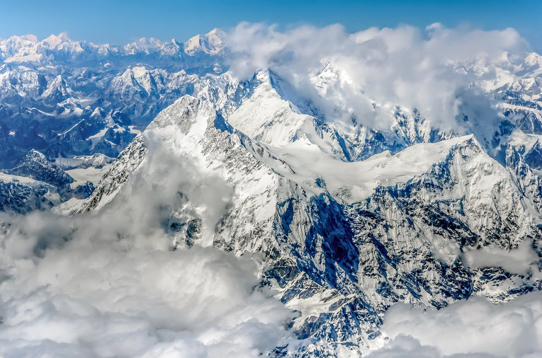 Трое американцев погибли при сходе лавины на Эвересте