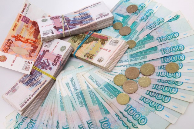Международный банк Азербайджана ликвидировал вклады в российских рублях