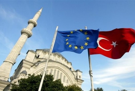 Еврокомиссар: Отрицание «геноцида армян» затрудняет вступление Турции в ЕС