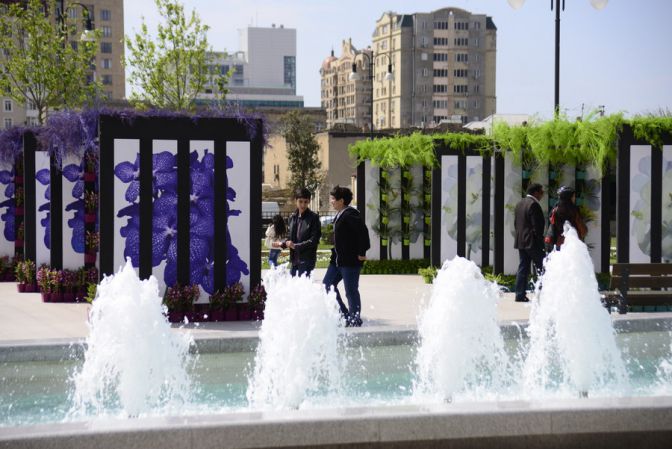 Праздник цветов в Баку. Фото