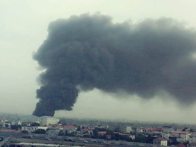 Названа причина крупного пожара близ нефтяной скважины в Баку - ФОТО - ОБНОВЛЕНО