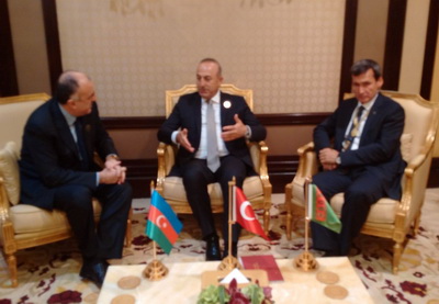 Состоялась  трехсторонняя встреча глав МИД Азербайджана, Турции и Туркменистана
