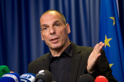Греция пригрозила подать в суд на институты Евросоюза