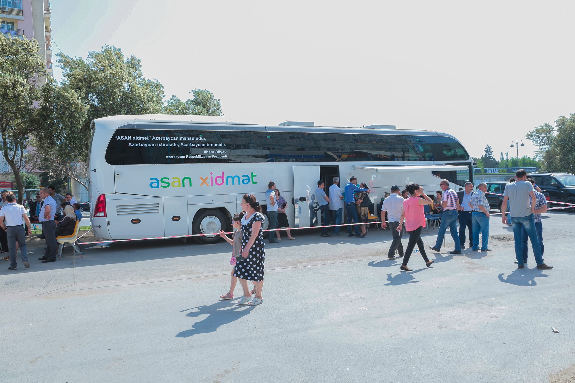 Передвижной ASAN xidmət оказывает услуги жителем Баку в поселке Говсан