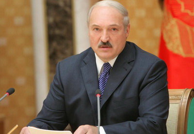 Лукашенко наградил премьер-министра Азербайджана орденом Дружбы народов
