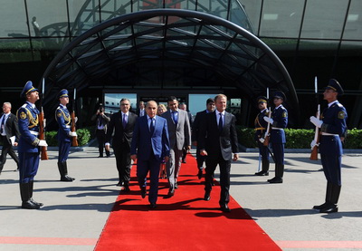 Визит президента Евросовета в Азербайджан завершен