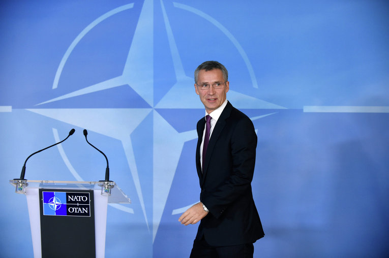 Столтенберг: НАТО следит за событиями в Турции и поддерживает Анкару