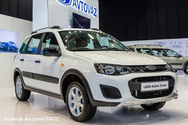 «АвтоВАЗ» объявил о повышении цен на Lada