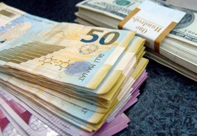 Официальный курс на 3 августа: манат взлетел к рублю на 3,4%