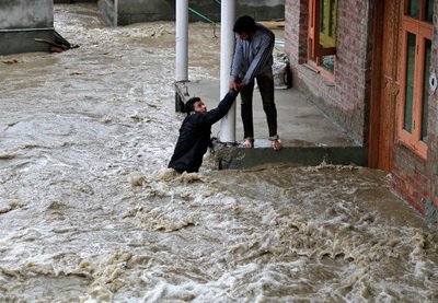 Наводнение в Индии унесло жизни более 220 человек - СМИ