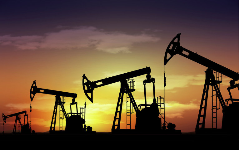 Мировые цены на нефть увеличиваются на статистике по запасам из США