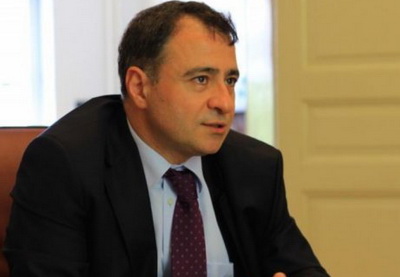 Экс-посол Ариф Мамедов объявлен в международный розыск