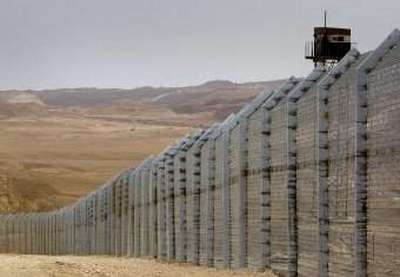 Турция начала строительство стены вдоль границы с Сирией
