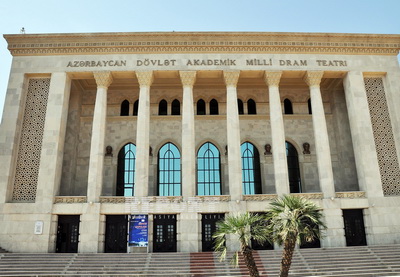 Группа актеров Академического национального драматического театра адресовала президенту Азербайджана обращение