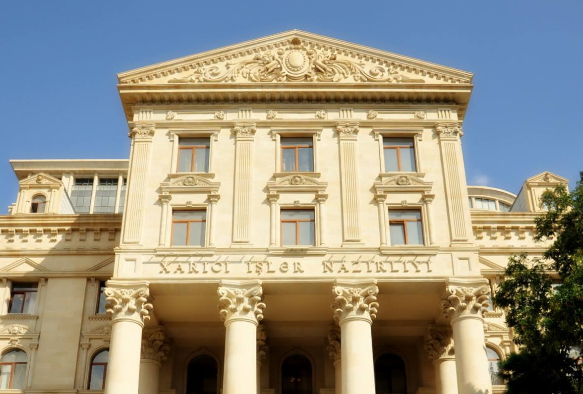 МИД Азербайджана осуждает попытки политизации судебных вердиктов и вмешательства в дела судов