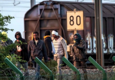 СМИ: в тоннель под Ла-Маншем проникли беженцы, движение поездов приостановлено