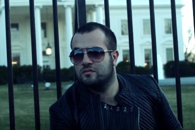 Эльнур Мамедов снял клип в Америке на англоязычный трек – ВИДЕО