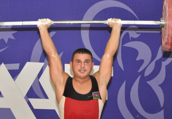 Штангист Фируддин Гулиев стал чемпионом Европыы