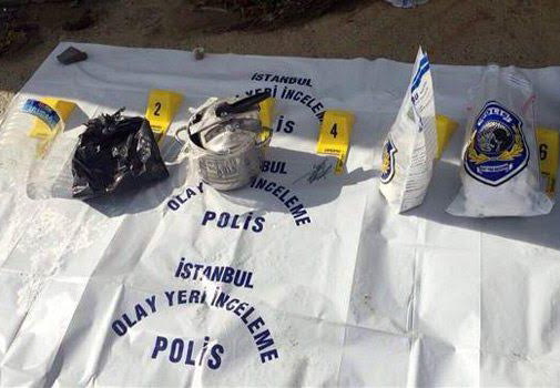 Под одним из подвесных мостов Стамбула найдена бомба
