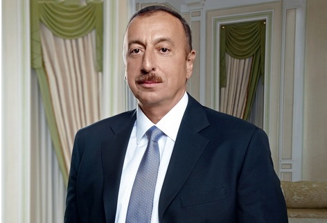 Президент Ильхам Алиев поздравил короля Испании