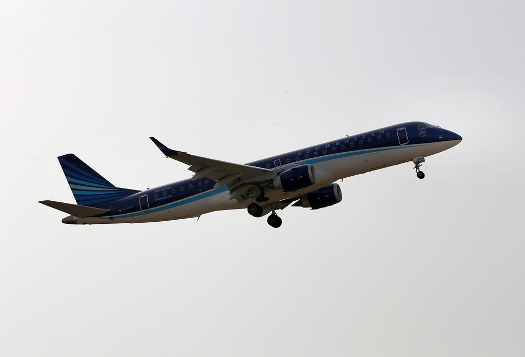 AZAL не отказывается от авиасообщения с Гянджой