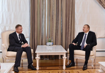 Президент Азербайджана Ильхам Алиев принял министра образования и науки России - ФОТО