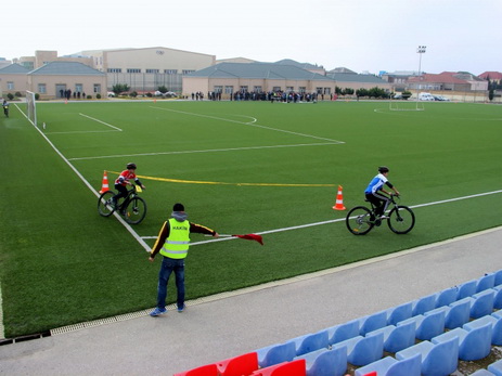 Школьные соревнования по велоспорту прошли еще в двух районах Баку – ФОТО