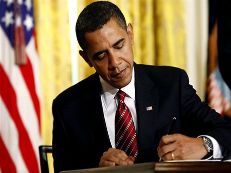 Обама подписал новый оборонный бюджет США с возможностью поставок оружия Украине