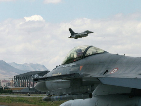 Генштаб Греции: Турция сократила нарушения воздушных границ страны