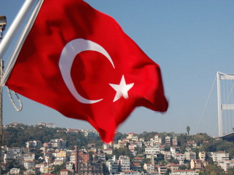 Власти Турции обвинили в терроризме генералов и отставного полковника страны