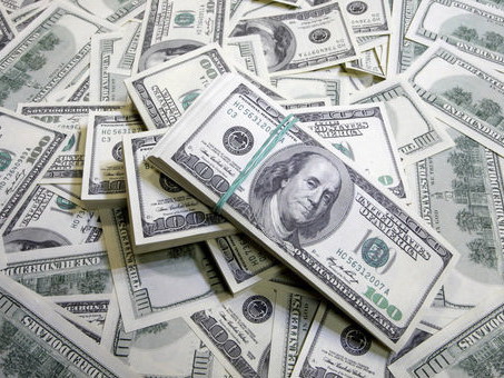 Официальный курс на 1 декабря: доллар продолжает незначительно дорожать