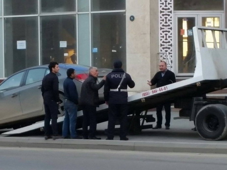 В Азербайджане устанавливается штраф за эвакуацию автомобиля в присутствии водителя