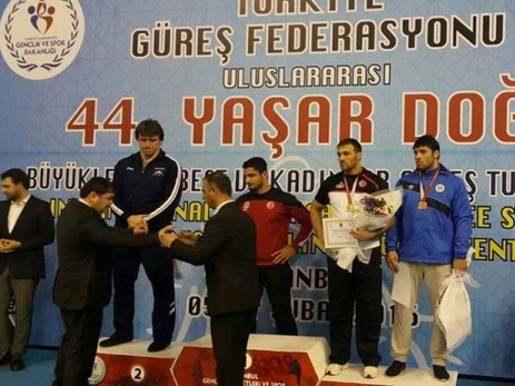 Борец Джамаледдин Магомедов завоевал 5-ю медаль Азербайджана на турнире в Стамбуле
