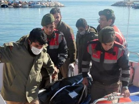 По меньшей мере 35 мигрантов утонули у берегов Турции - ФОТО