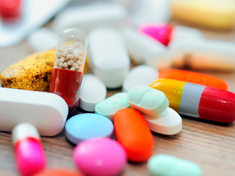  В Азербайджане обсуждается вопрос отмены НДС на импорт лекарств – Замминистра