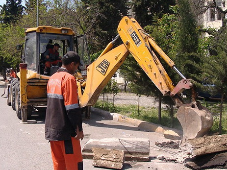 Начат ремонт одной из оживленных дорог Баку – ФОТО - ВИДЕО